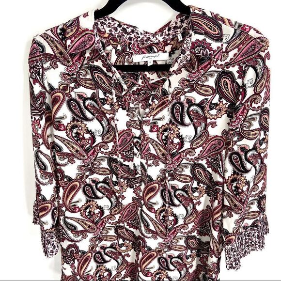 Foxcroft Felicity Whimsical Paisley Blouse Size 10 - Picture 6 of 16